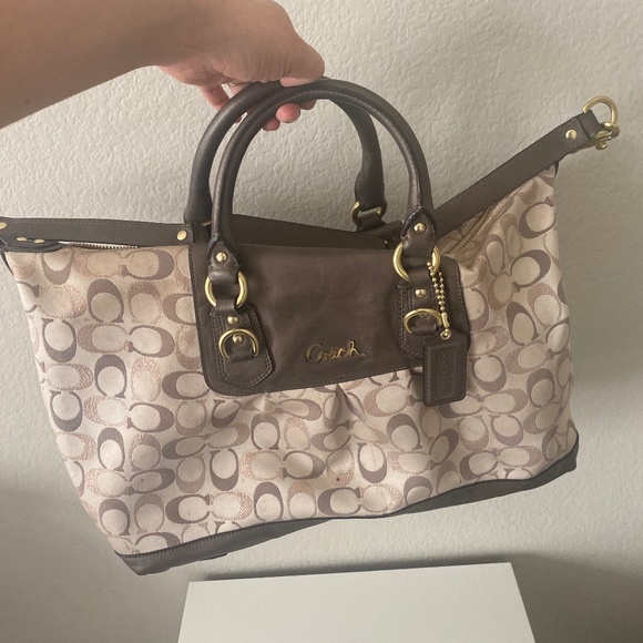 Coach Large  Bag - Picture 1 of 11